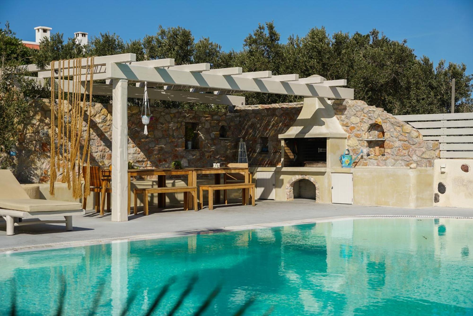 בית נופש Theros Santorini *