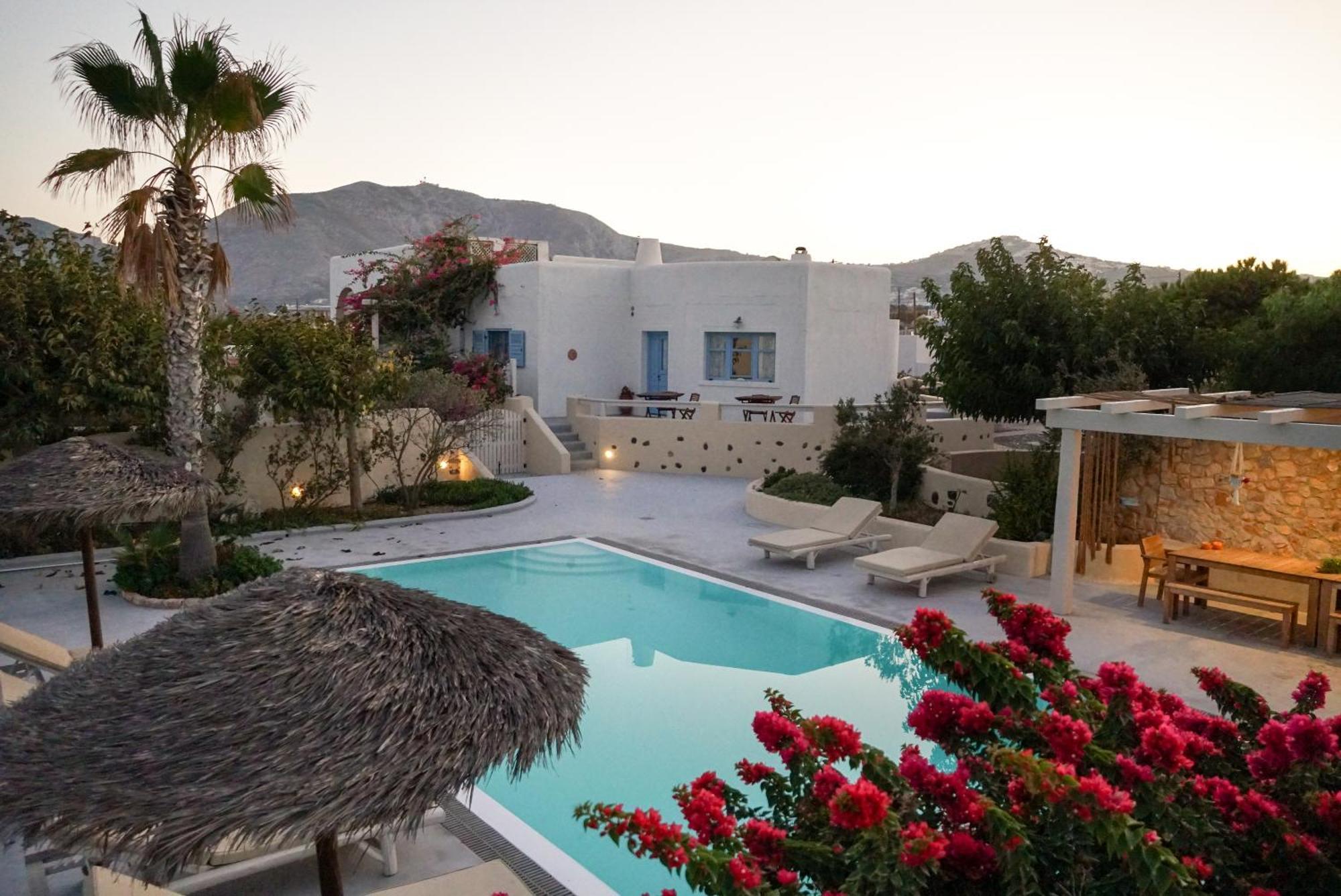 Theros Santorini Ferienhaus