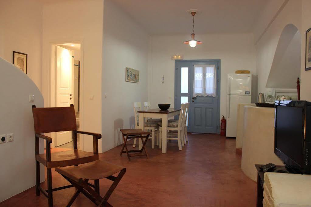 בית נופש Theros Santorini *